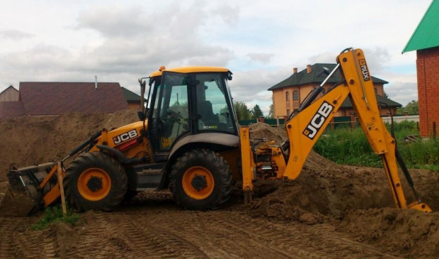 Челюстной экскаватор-погрузчик JCB 3CX SUPER