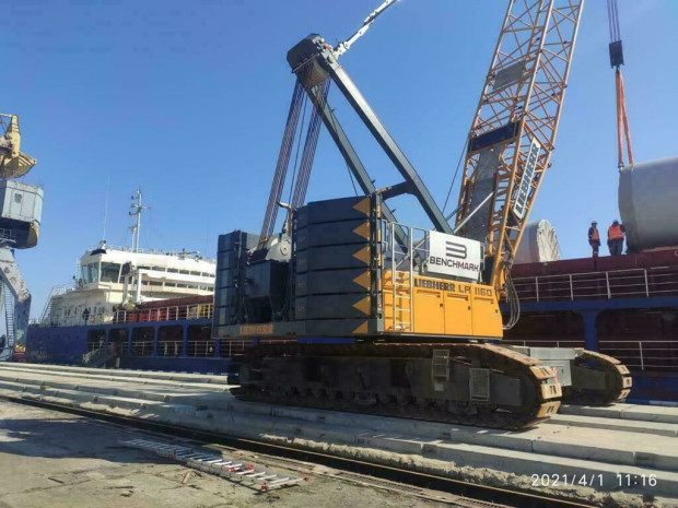 Аренда гусеничных кранов от 100 до 320 тонн XCMG XGC 150